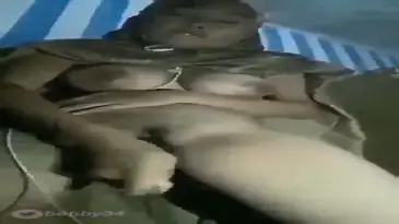 Bokep Jilbab Masturbasi Pakai Terong Besar, Pilihan Alat yang Sangat Tidak Biasa